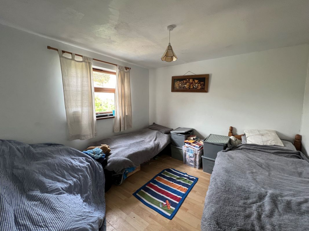 Redruth, Cornwall, TR15 2HA - Online Auctions