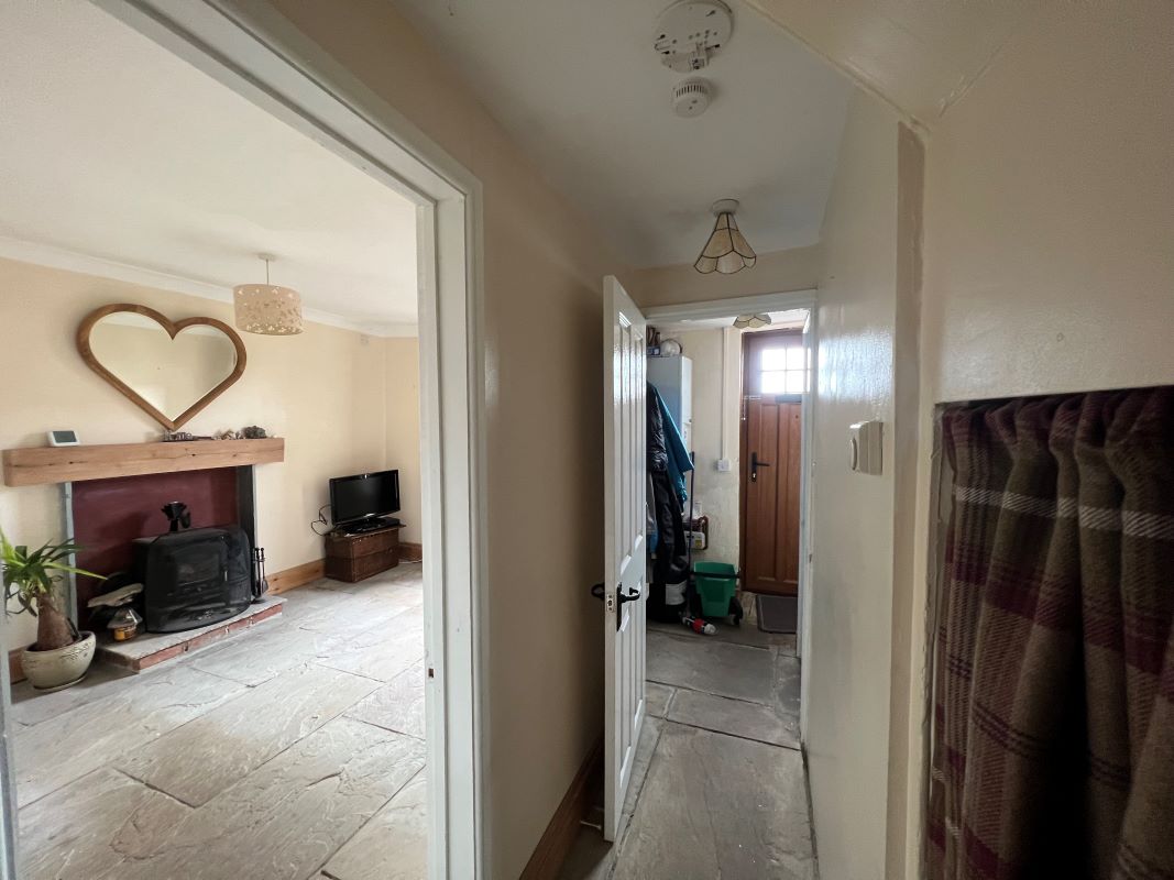 Redruth, Cornwall, TR15 2HA - Online Auctions