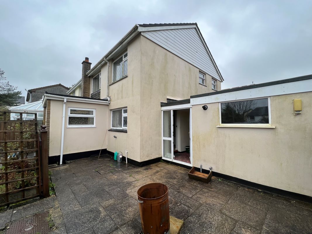 Redruth, Cornwall, TR15 2HF - Online Auctions