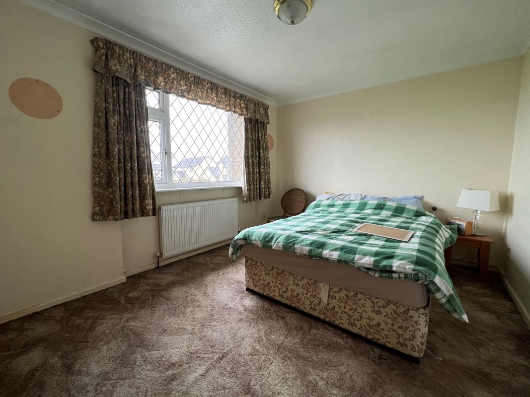 Redruth, Cornwall, TR15 2HF - Online Auctions