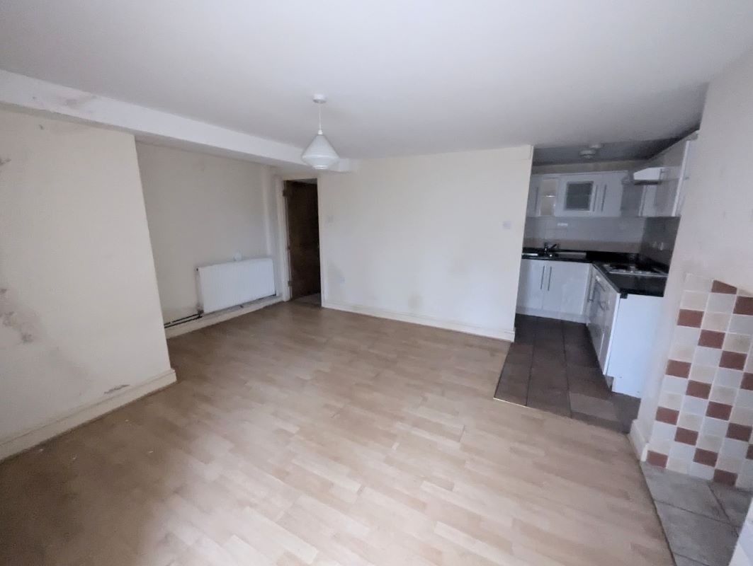 141 Staple Hill Road, Bristol, Avon, BS16 5AG - Online Auctions