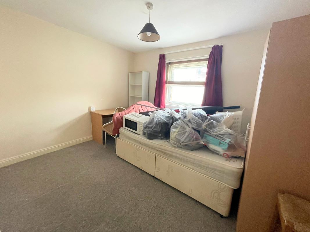 The Triangle, Bournemouth, Dorset, BH2 5SE - Online Auctions