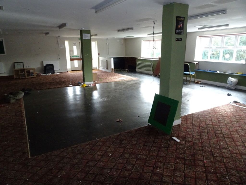Chaucer Grove, Exeter, Devon, EX4 7BX - Online Auctions