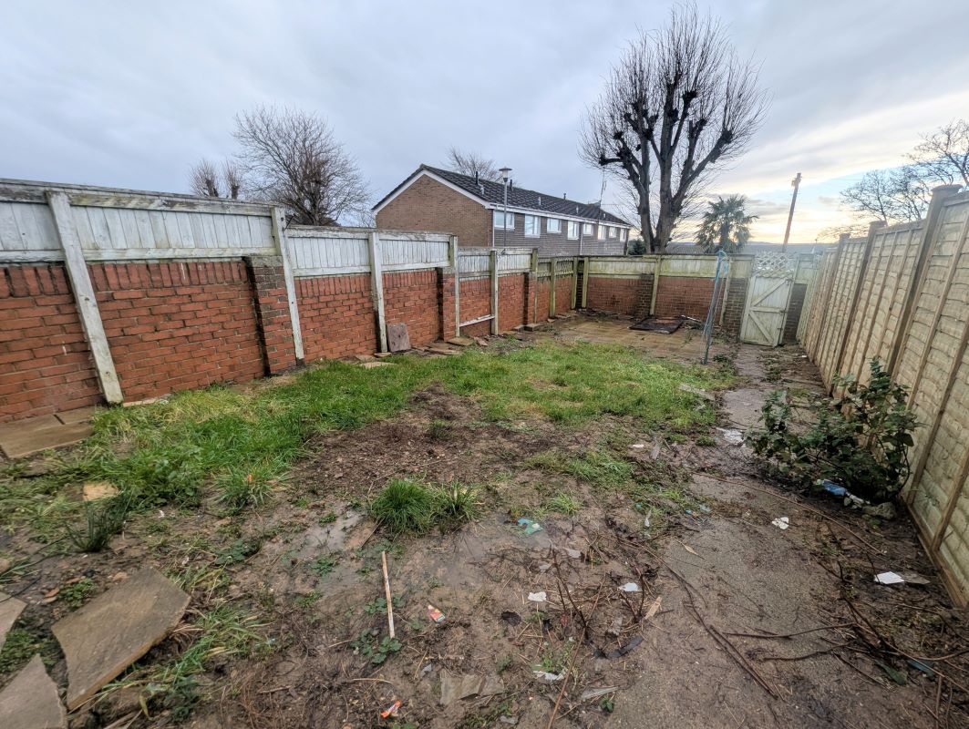 Yeovil, Somerset, BA21 5PJ - Online Auctions
