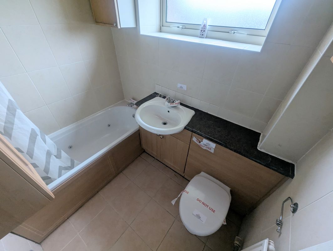 Yate, Bristol, Avon, BS37 4LQ - Online Auctions