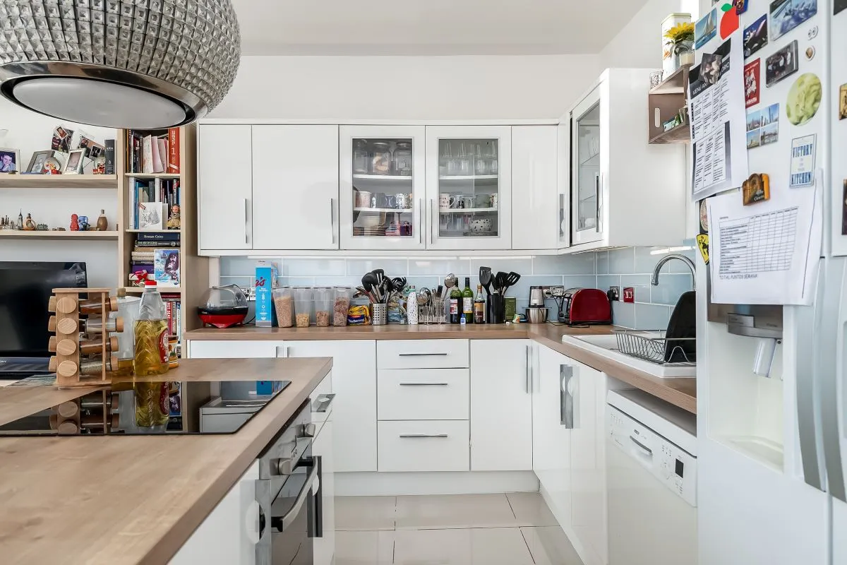 5 Nelson Gardens, Plymouth, Devon, PL1 5RH - Online Auctions