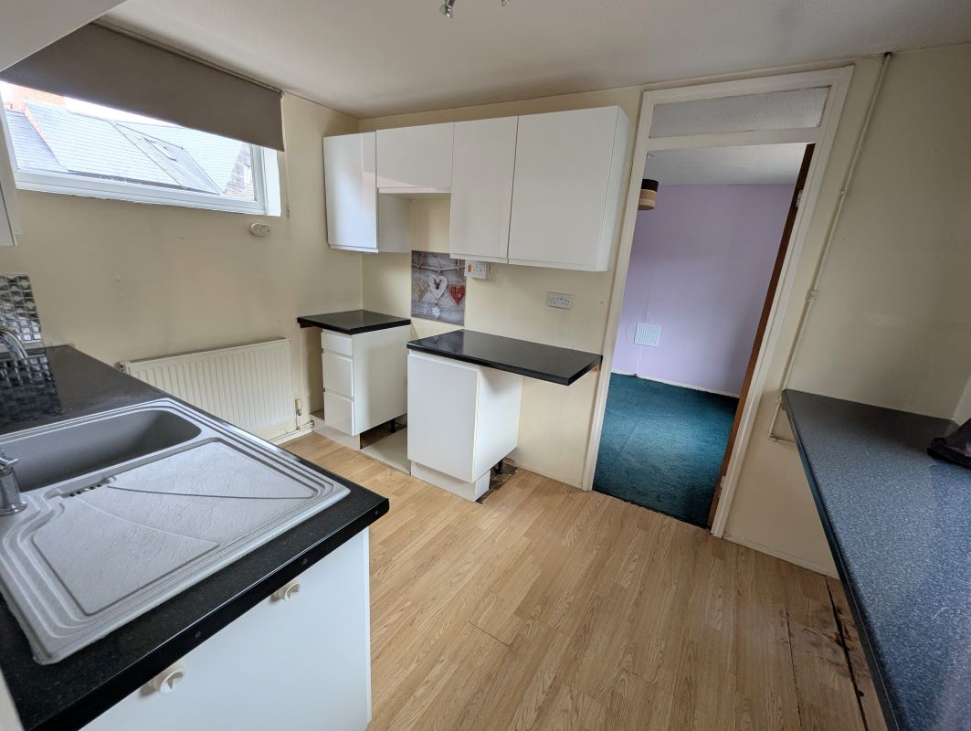 Cirencester, Gloucestershire, GL7 1HH - Online Auctions