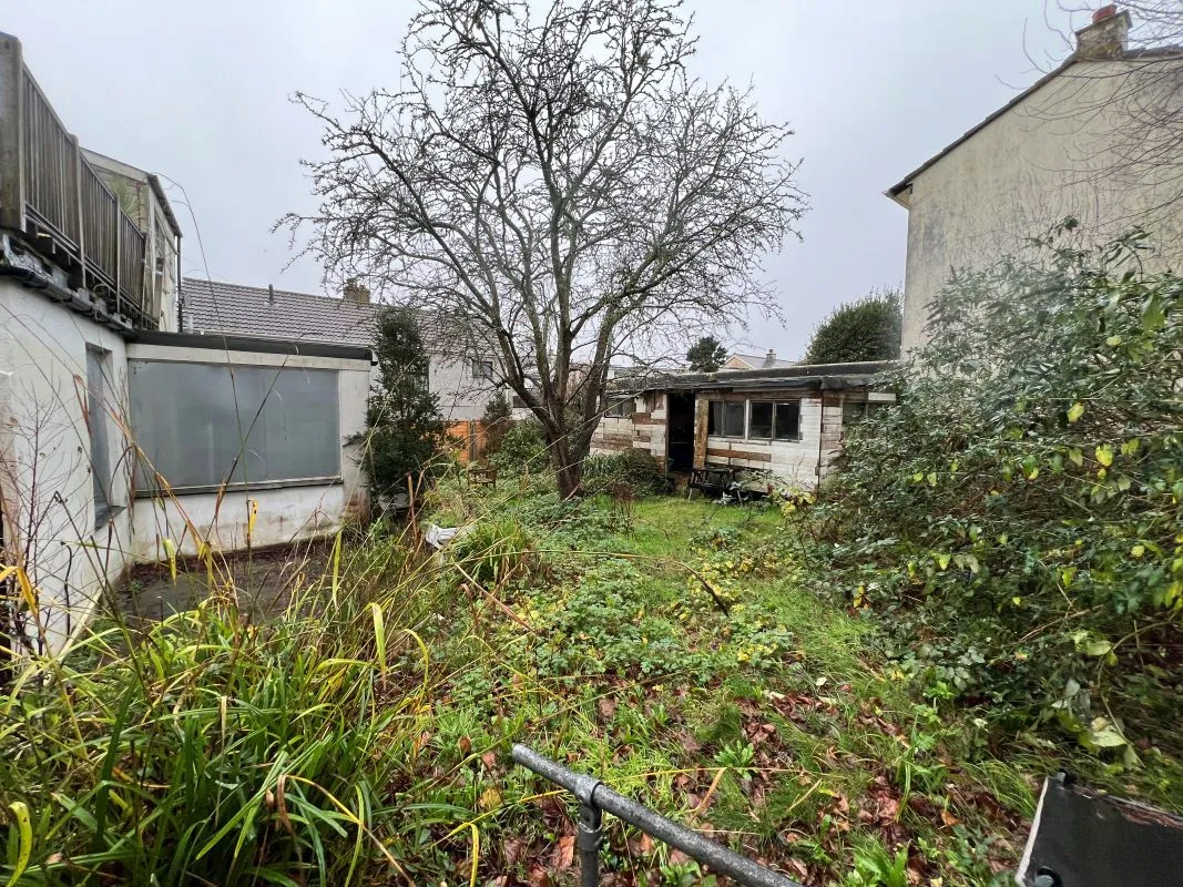 Penare Gardens, Penzance, Cornwall, TR18 2AR - Online Auctions