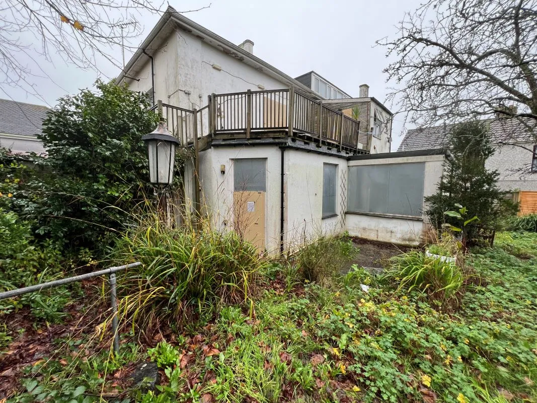 Penare Gardens, Penzance, Cornwall, TR18 2AR - Online Auctions