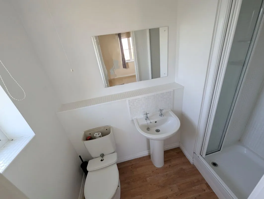 1 Melusine Road, Swindon, Wiltshire, SN3 4EP - Online Auctions