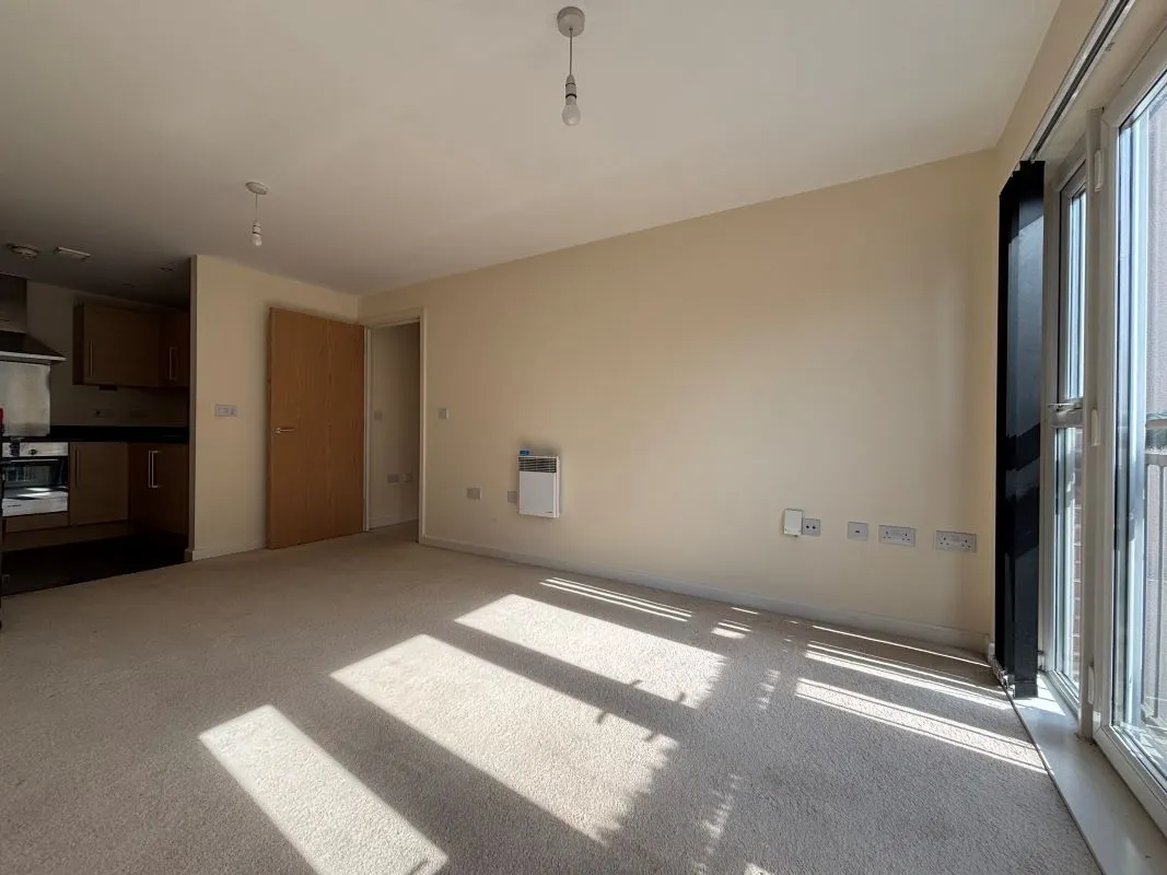 14 Avenel Way, Poole, Dorset, BH15 1EQ - Online Auctions