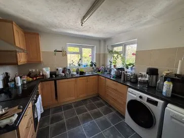 Property for Auction in South West - Flat 10, Dorset Court, 36 Branksome Wood Road, Bournemouth, Dorset BH4 9LA