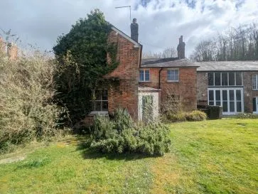 Property for Auction in South West - 7 Bryanston, Blandford Forum, Dorset DT11 0PR