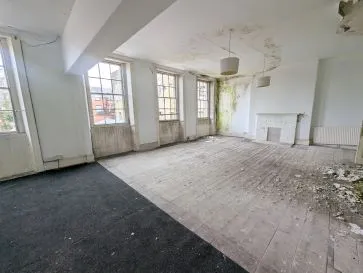 Property for Auction in South West - 3 Weymouth Street, Warminster, Wiltshire BA12 9NP