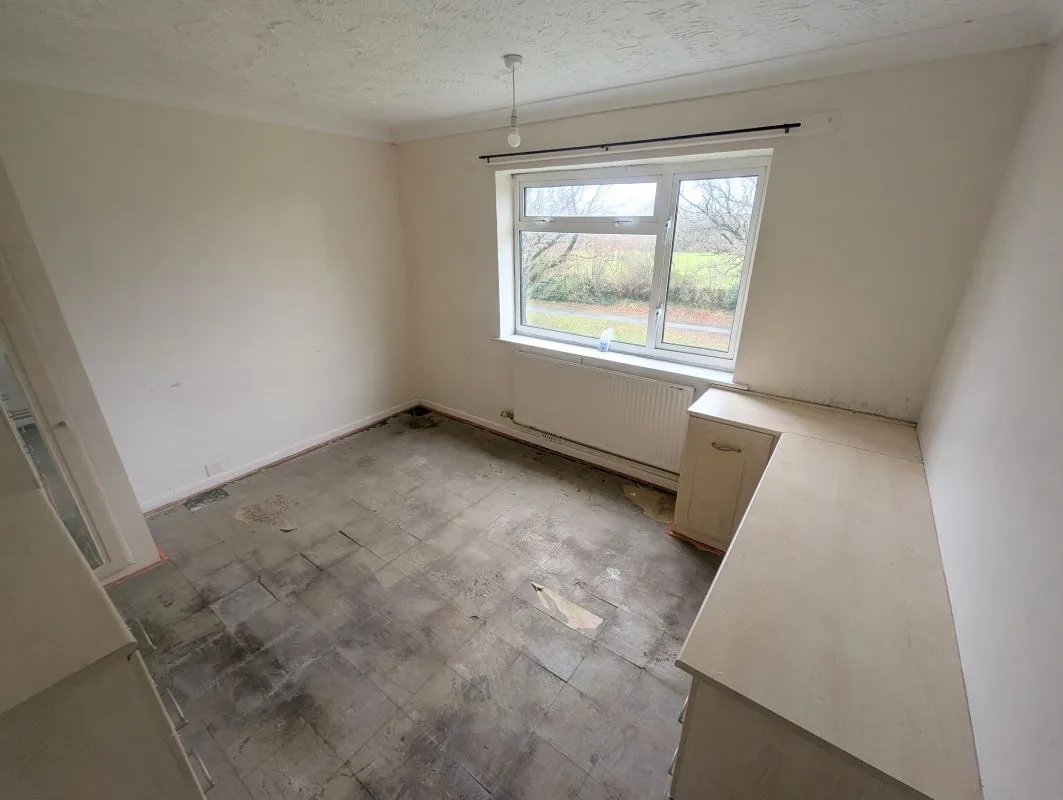 Yate, Bristol, Avon, BS37 4LQ - Online Auctions