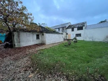 Property for Auction in South West - Snodwell Farm and Snodwell Farmhouse, Post Lane, Cotleigh, Honiton, Devon EX14 9HZ