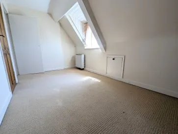 Property for Auction in South West - Flat 7, 21 The Causeway, Chippenham, Wiltshire SN15 3DB