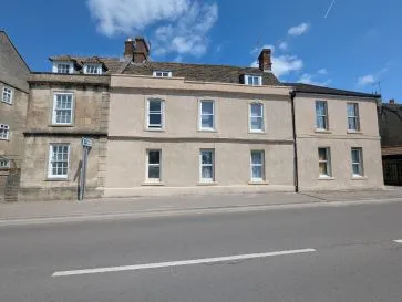 Property for Auction in South West - Flat 7, 21 The Causeway, Chippenham, Wiltshire SN15 3DB
