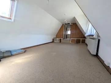 Property for Auction in South West - Flat 7, 21 The Causeway, Chippenham, Wiltshire SN15 3DB