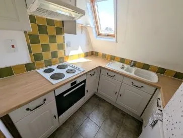 Property for Auction in South West - Flat 7, 21 The Causeway, Chippenham, Wiltshire SN15 3DB