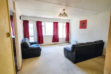 Property for Auction in South West - 89 Columbia Close, Gloucester, Gloucestershire GL1 3DQ
