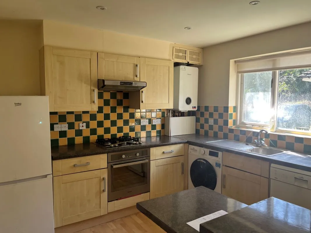 Headington, Oxford, Oxfordshire, OX3 8SS - Online Auctions