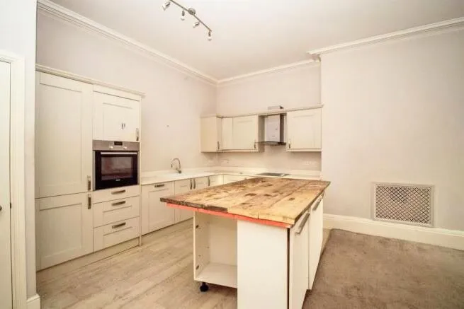 58 High West Street, Dorchester, Dorset, DT1 1UY - Online Auctions
