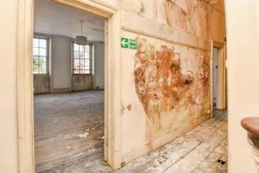 Property for Auction in South West - 3 Weymouth Street, Warminster, Wiltshire BA12 9NP
