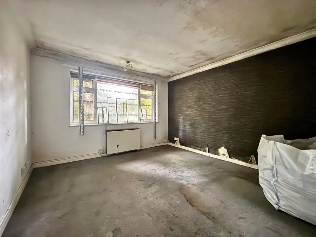 Crescent Court, Bournemouth, Dorset, BH2 5LA - Online Auctions