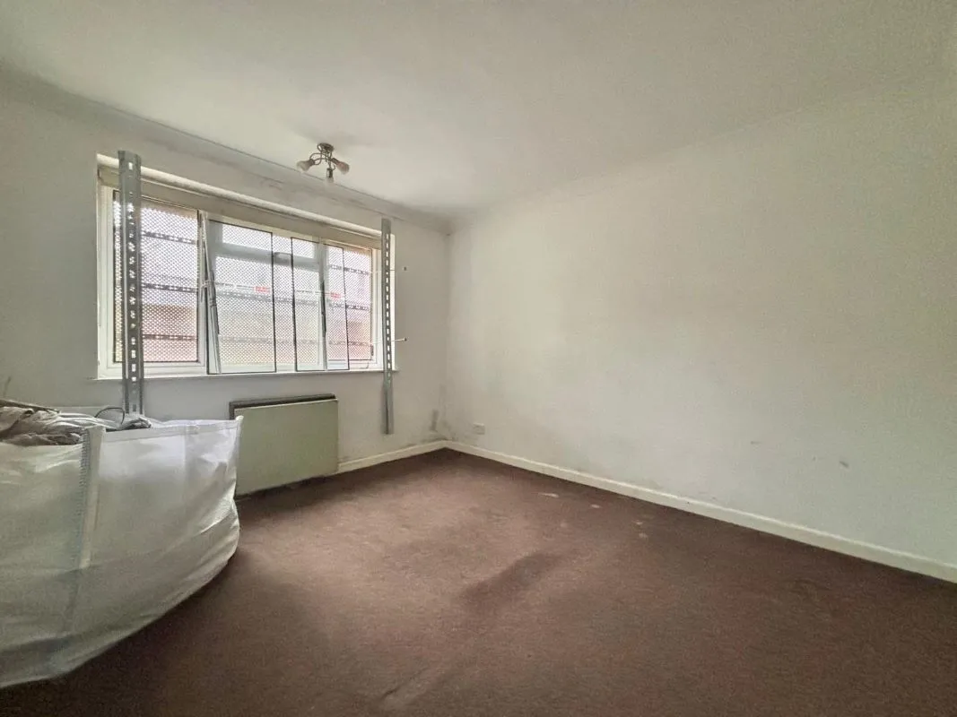 Crescent Court, Bournemouth, Dorset, BH2 5LA - Online Auctions