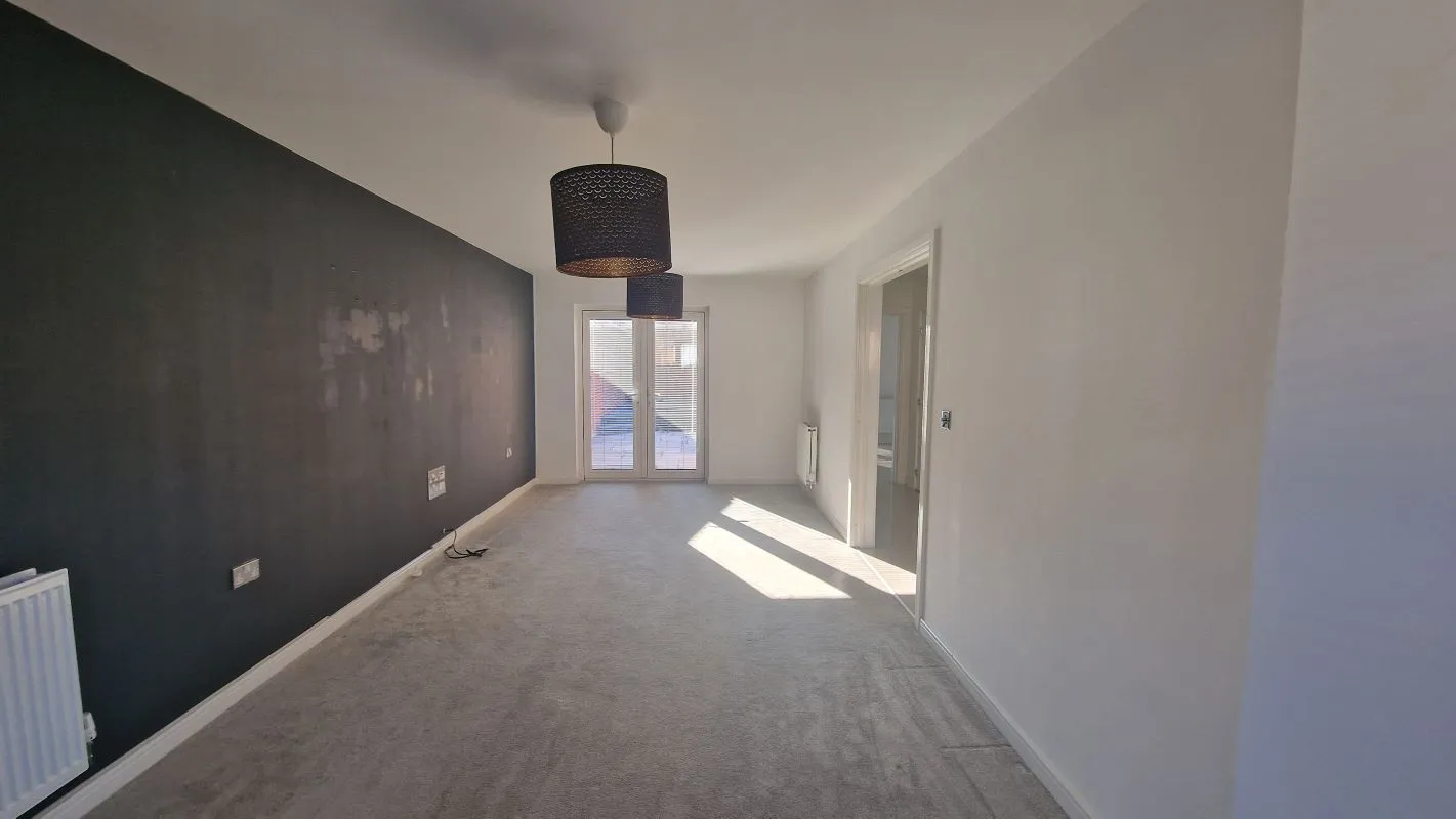 Basingstoke, Hampshire, RG23 7FY - Online Auctions