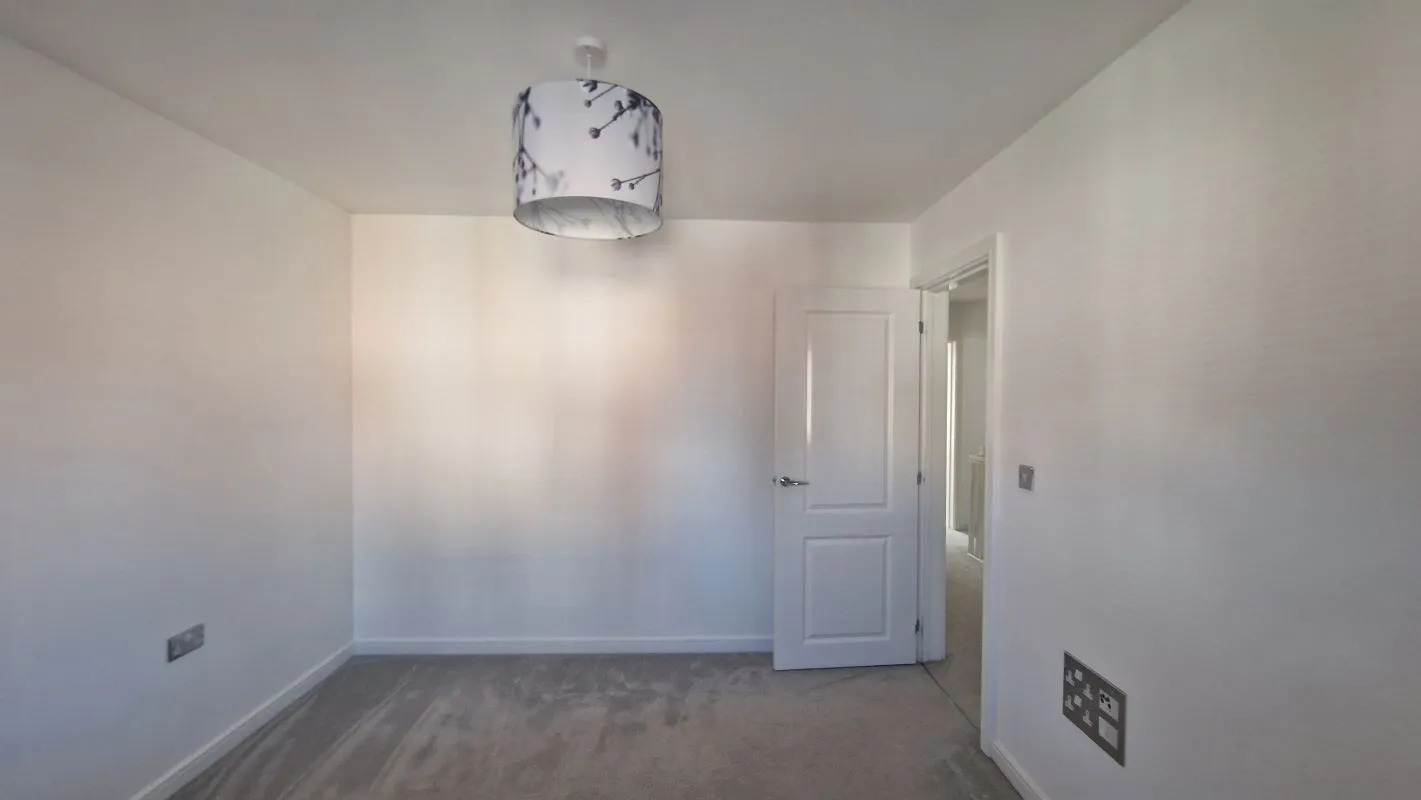 Basingstoke, Hampshire, RG23 7FY - Online Auctions