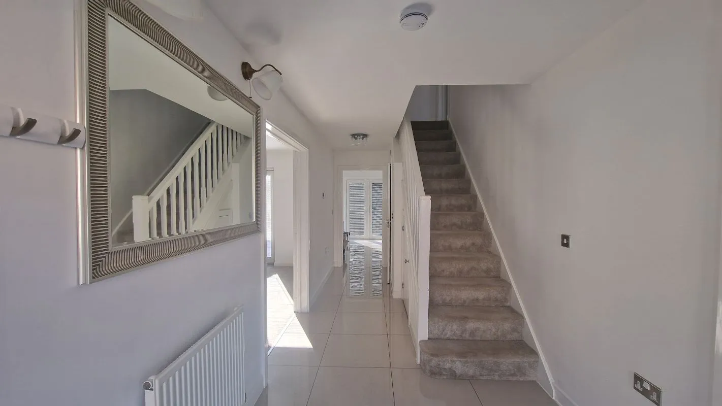 Basingstoke, Hampshire, RG23 7FY - Online Auctions