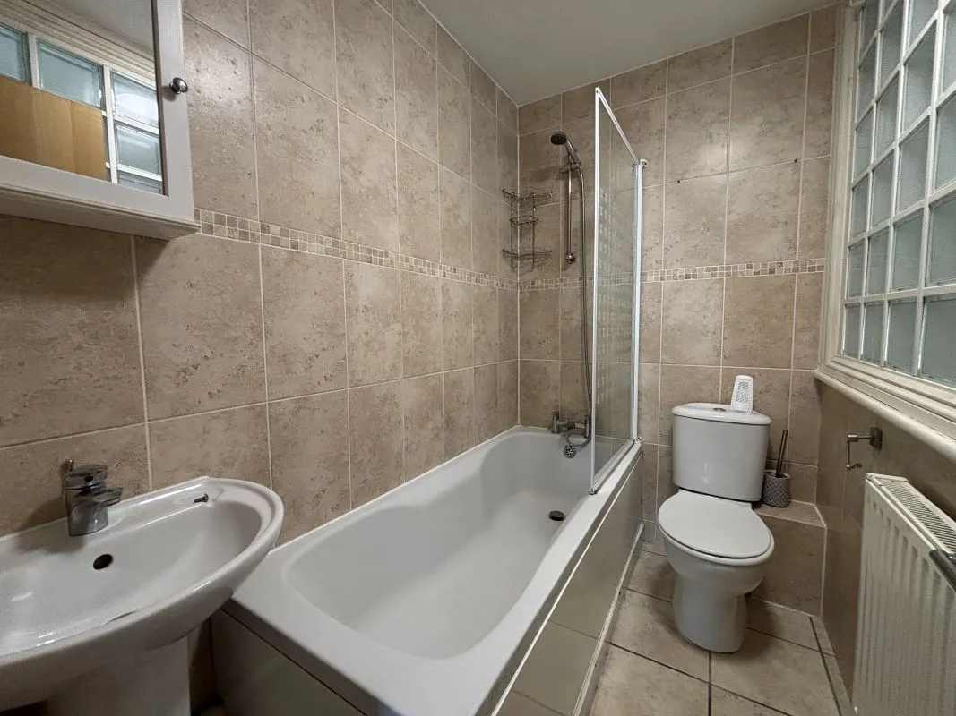 17 Milton Road, Bournemouth, Dorset, BH8 8LP - Online Auctions