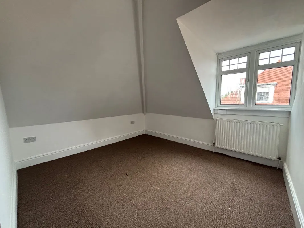 17 Milton Road, Bournemouth, Dorset, BH8 8LP - Online Auctions