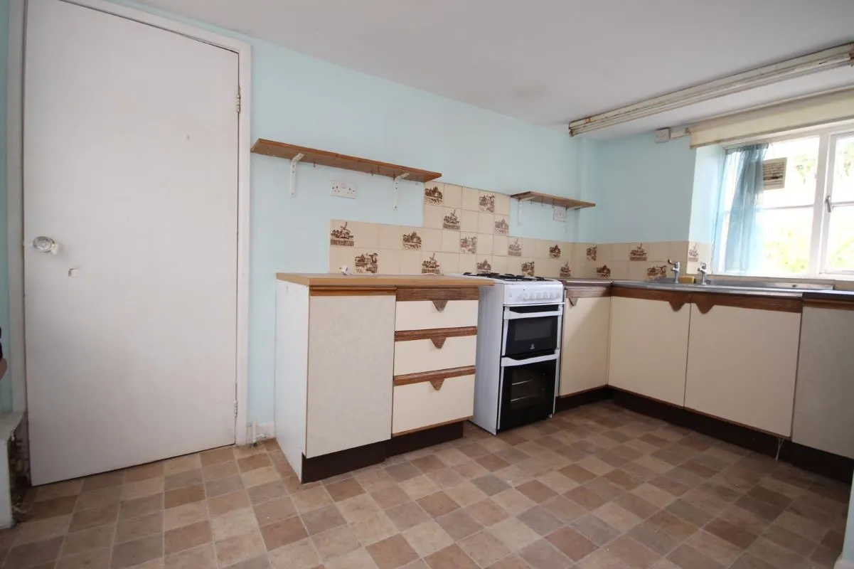 Beaminster, Dorset, DT8 3DZ - Online Auctions