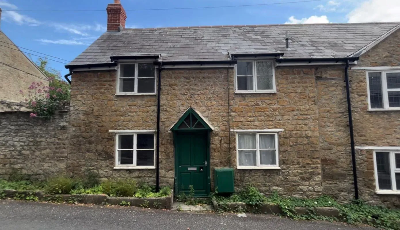 Beaminster, Dorset, DT8 3DZ - Online Auctions