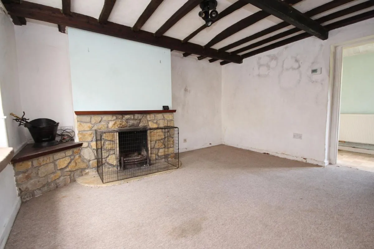 Beaminster, Dorset, DT8 3DZ - Online Auctions