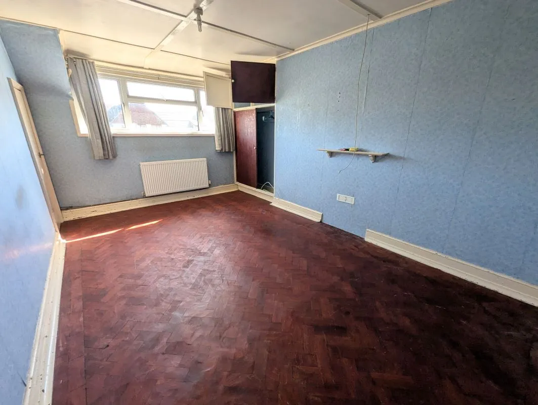 Lydney, Gloucestershire, GL15 5QJ - Online Auctions