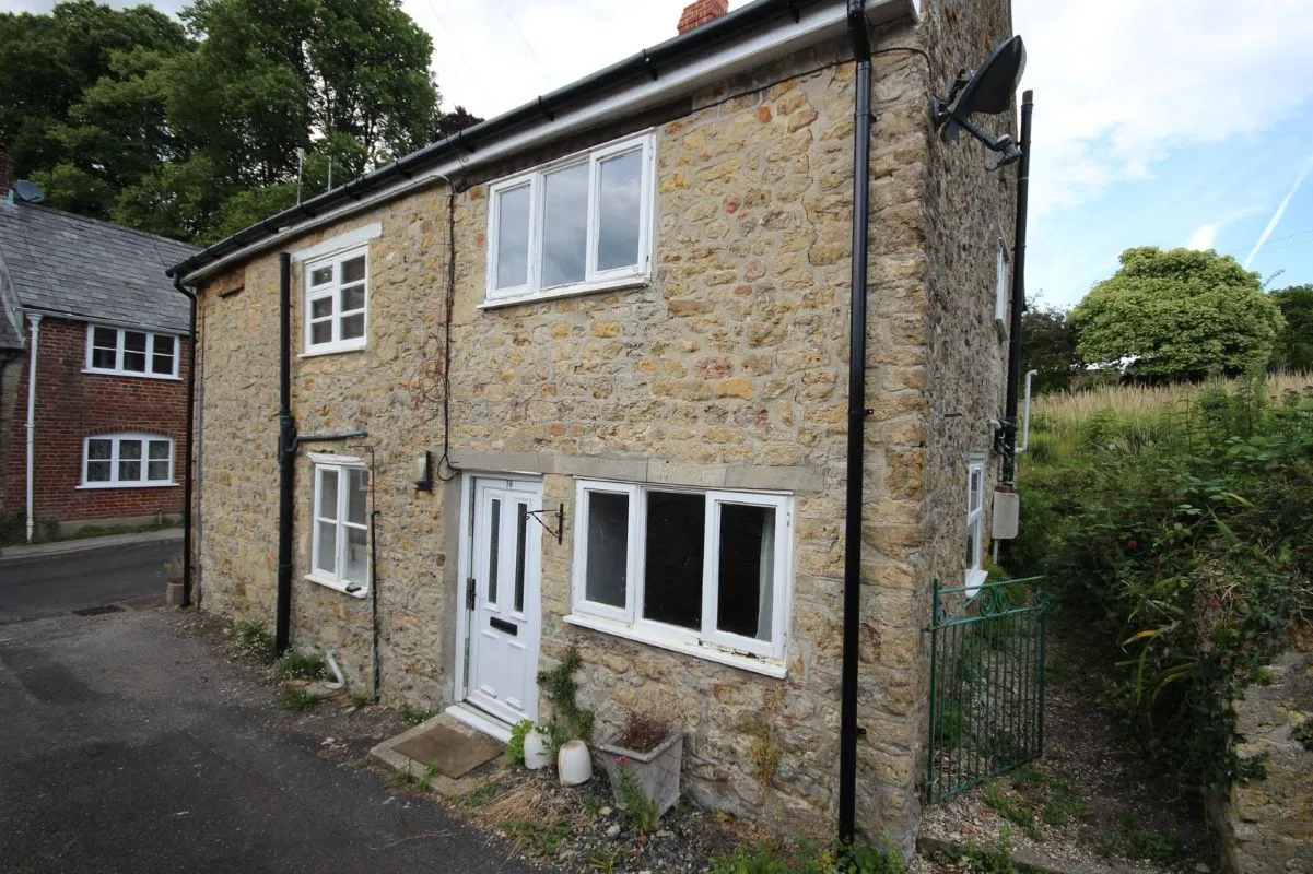 Beaminster, Dorset, DT8 3DZ - Online Auctions