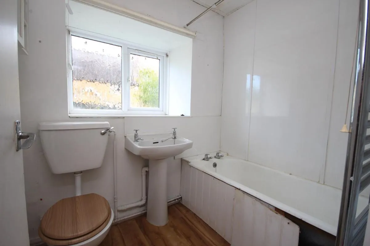 Beaminster, Dorset, DT8 3DZ - Online Auctions