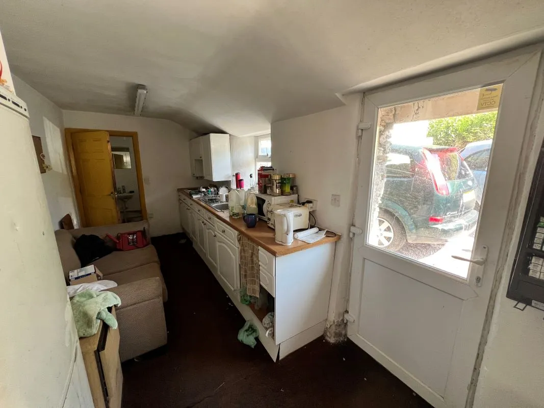Kingsbridge, Devon, TQ7 1EF - Online Auctions