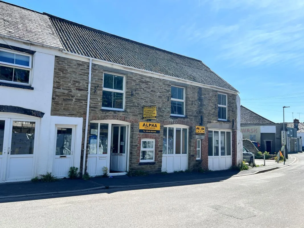 Kingsbridge, Devon, TQ7 1EF - Online Auctions
