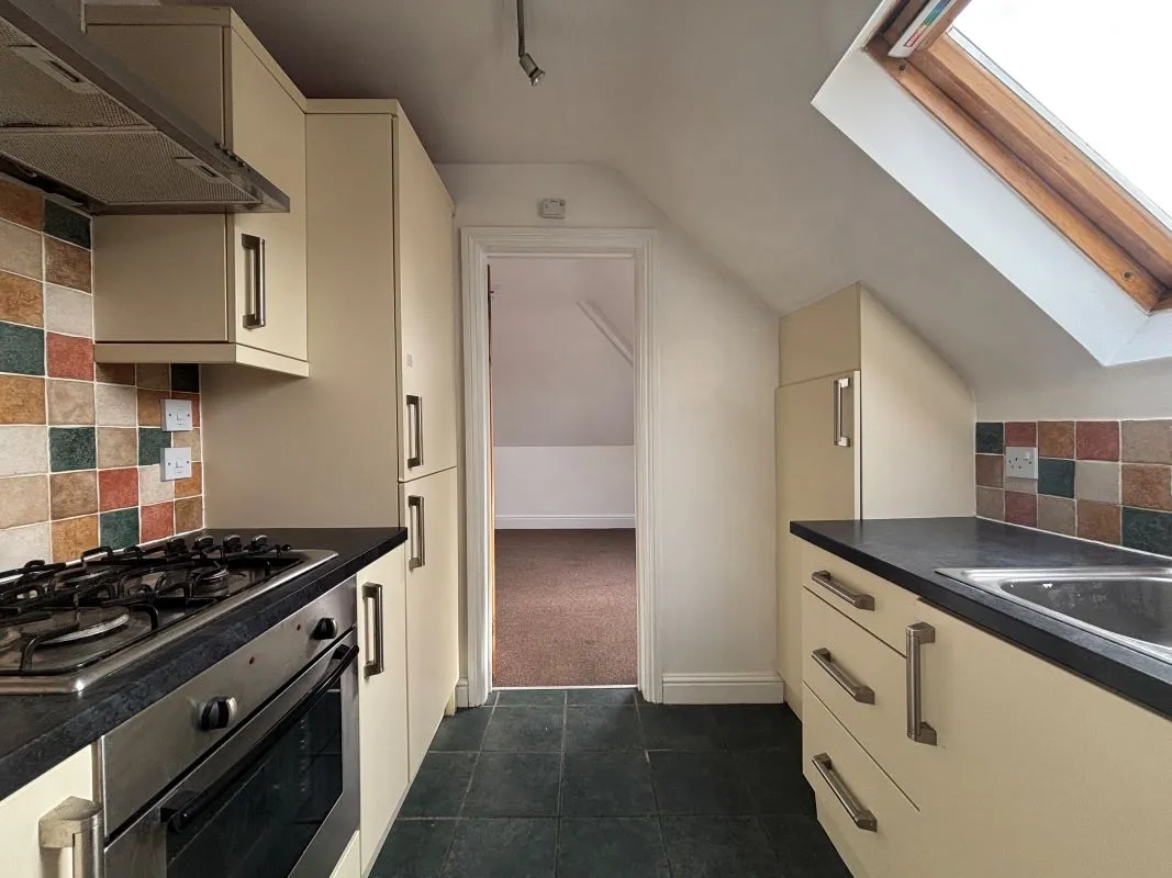17 Milton Road, Bournemouth, Dorset, BH8 8LP - Online Auctions