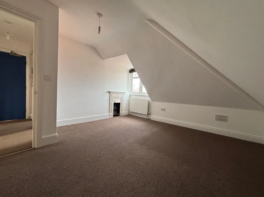 17 Milton Road, Bournemouth, Dorset, BH8 8LP - Online Auctions