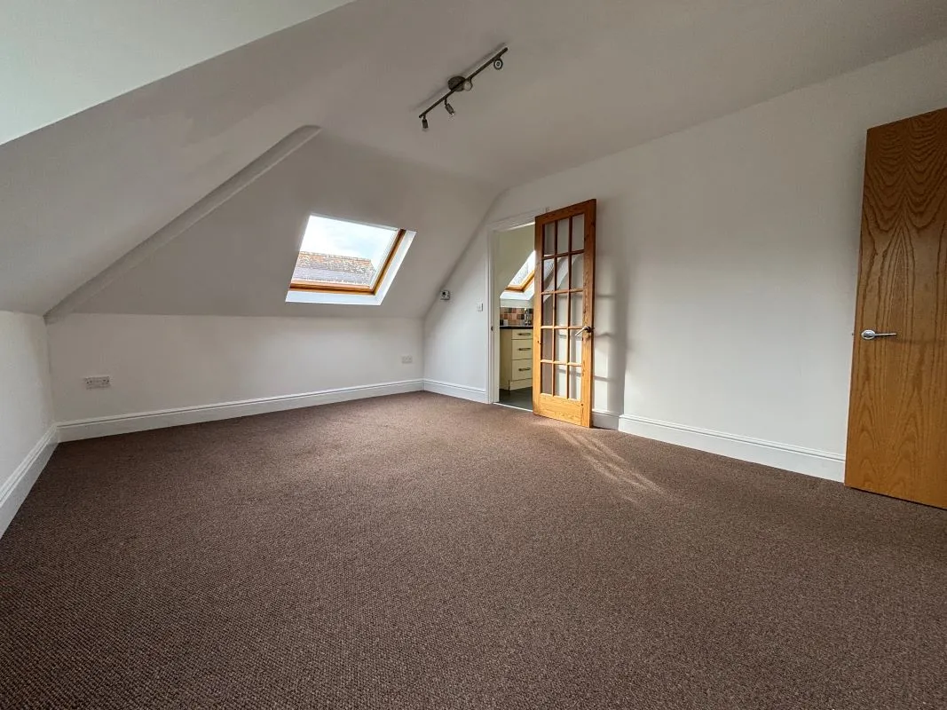 17 Milton Road, Bournemouth, Dorset, BH8 8LP - Online Auctions