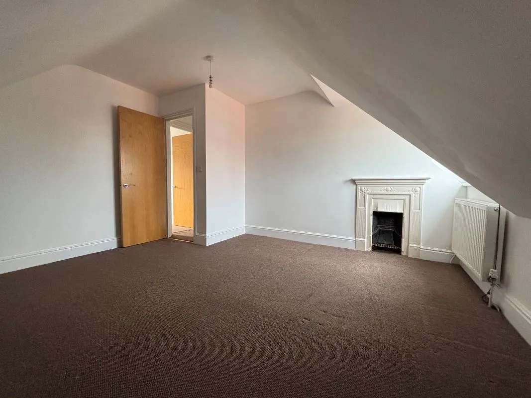 17 Milton Road, Bournemouth, Dorset, BH8 8LP - Online Auctions
