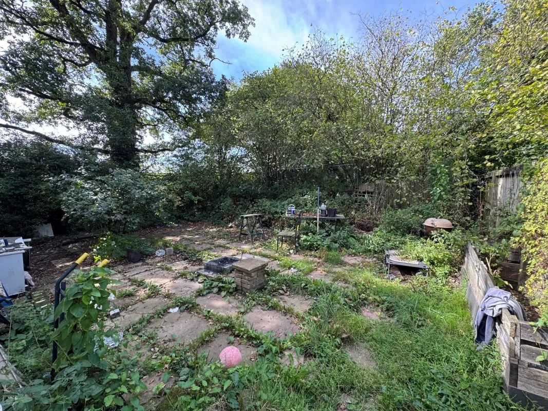 Down St. Mary, Crediton, Devon, EX17 6DS - Online Auctions