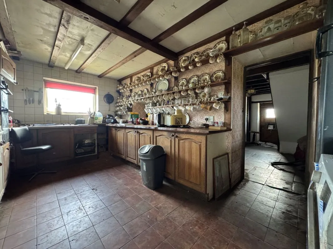 Down St. Mary, Crediton, Devon, EX17 6DS - Online Auctions