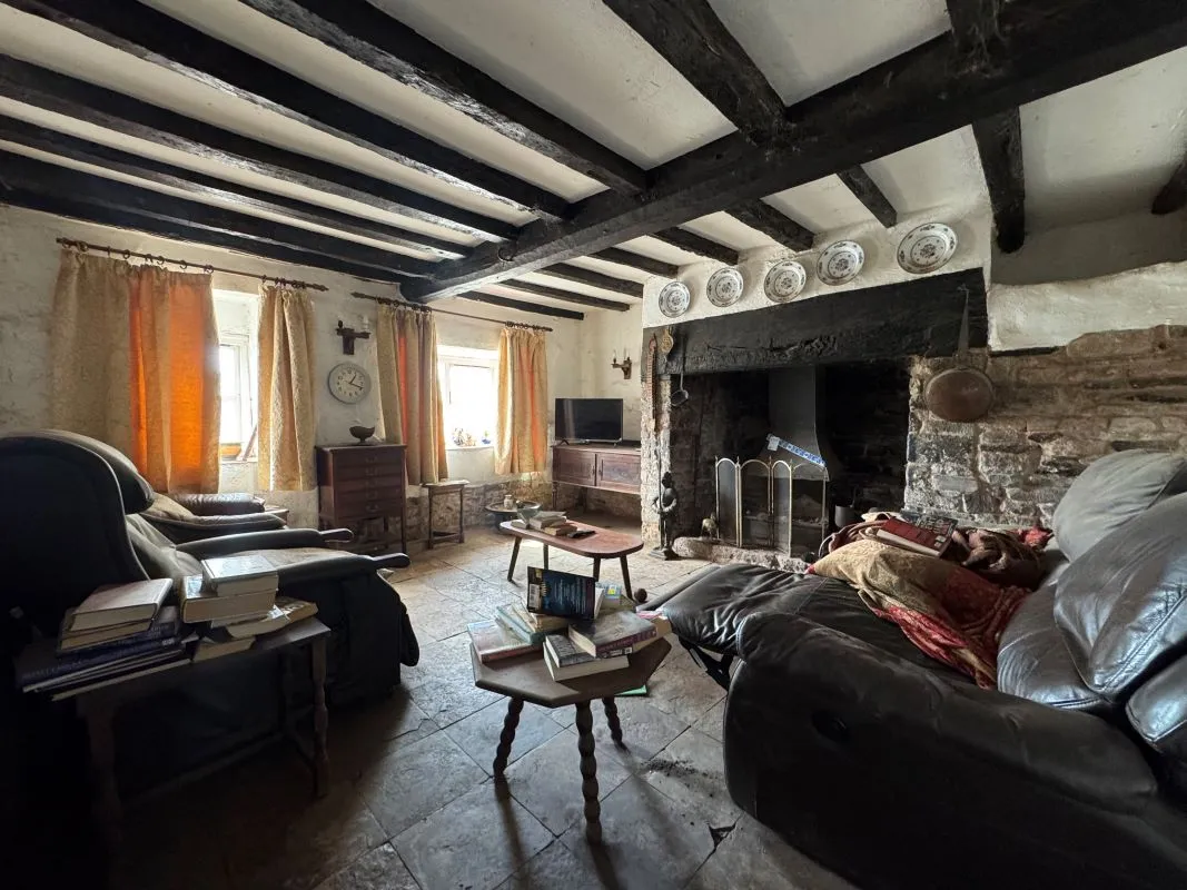 Down St. Mary, Crediton, Devon, EX17 6DS - Online Auctions
